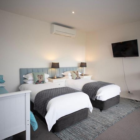 12 Apostles Accommodation Anchors Beach House With Sea Views ميناء كامبل المظهر الخارجي الصورة