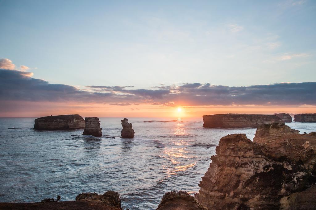 12 Apostles Accommodation Anchors Beach House With Sea Views ميناء كامبل الغرفة الصورة