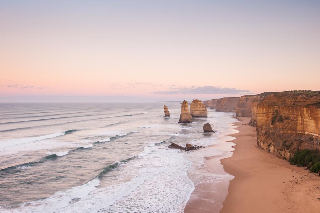 12 Apostles Accommodation Anchors Beach House With Sea Views ميناء كامبل الغرفة الصورة
